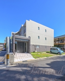 クレスト社台