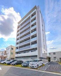 BLASTO Residence