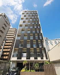 La Facade
