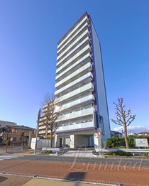 STUDIO KANAREBASHI