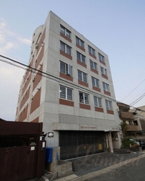 ARK HOUSE SOUTH