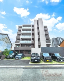 Colline Field 名駅南