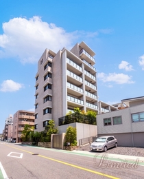 グランドメゾン本山春里町