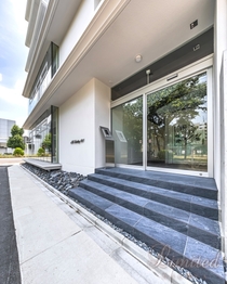 SK BUILDING-901